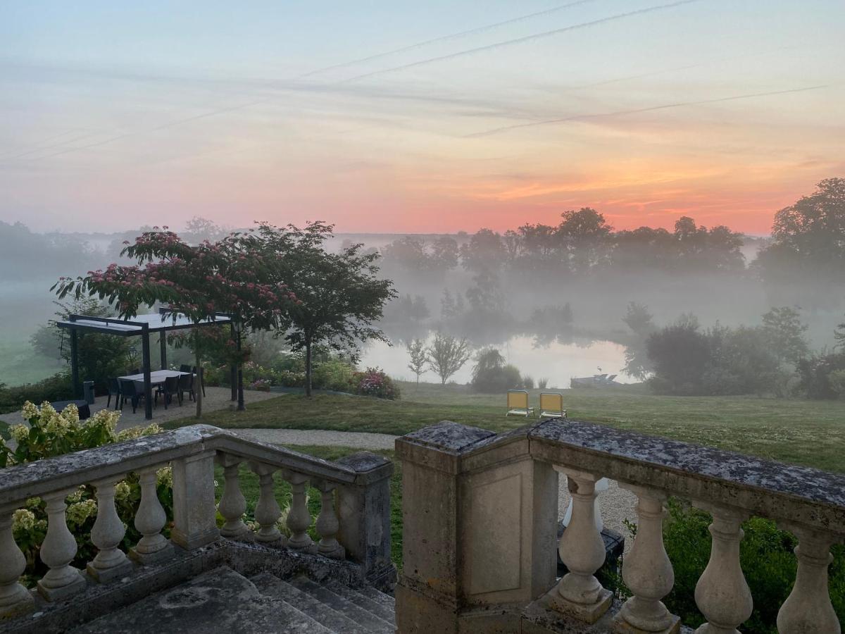 B&B Chateau De Preuil Vallenay Exterior foto